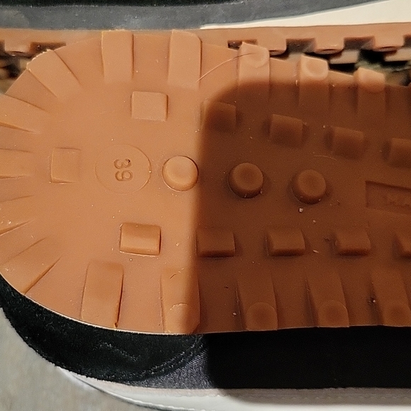 Marc Jacobs Sneaker - Picture 6 of 8